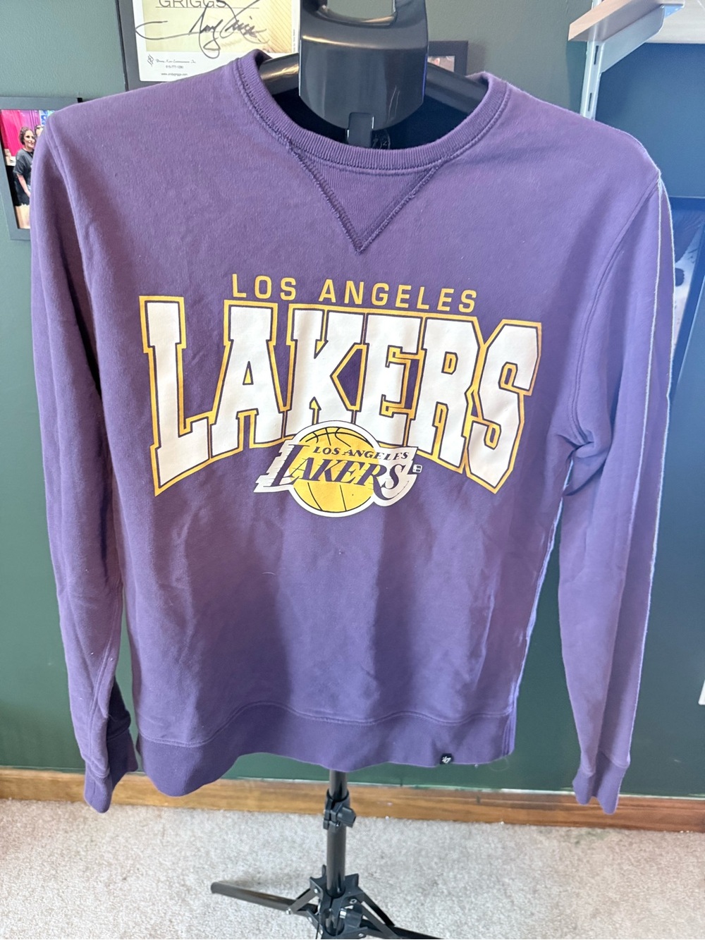 47 Brand Los Angeles Lakers Purple Sweatshirt with Yellow and White Logo